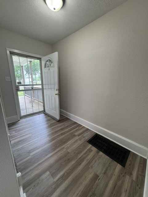 1531 South 8th Street - Photo 4 of 26