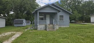 2062 N Albertha Ave - Photo 1 of 1