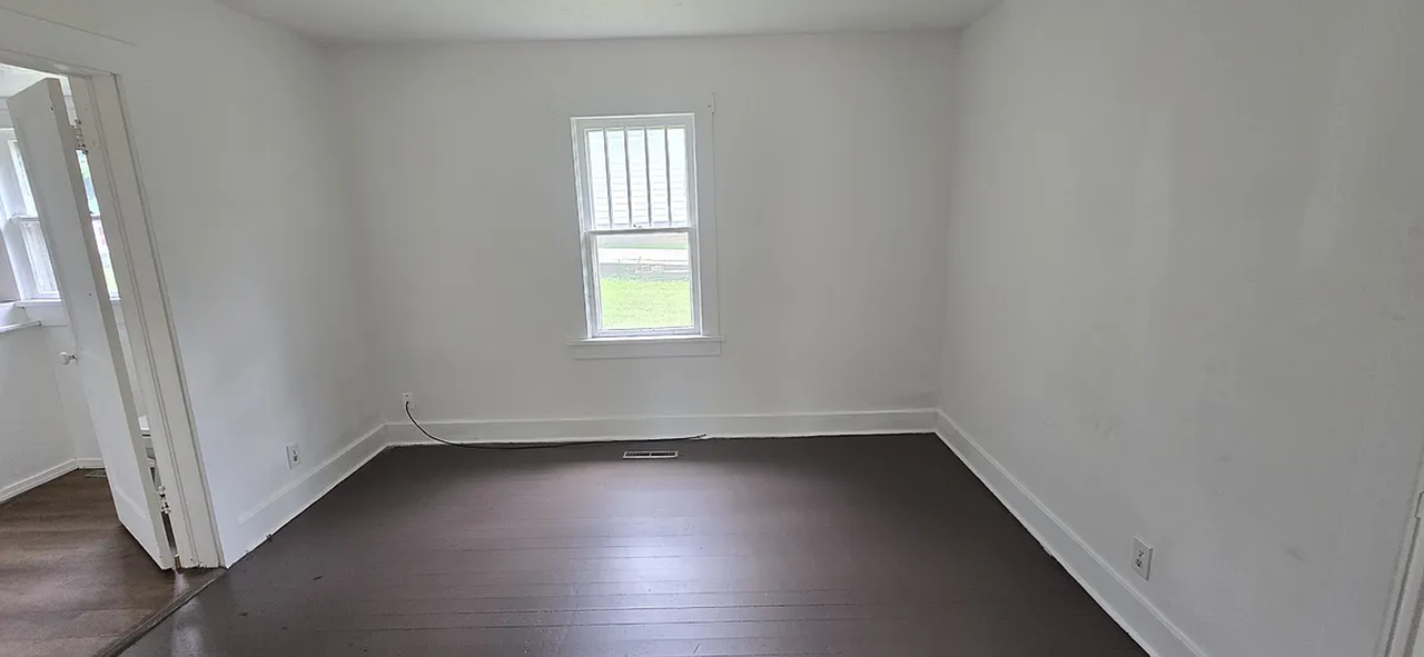 2062 N Albertha Ave - Photo 6 of 10