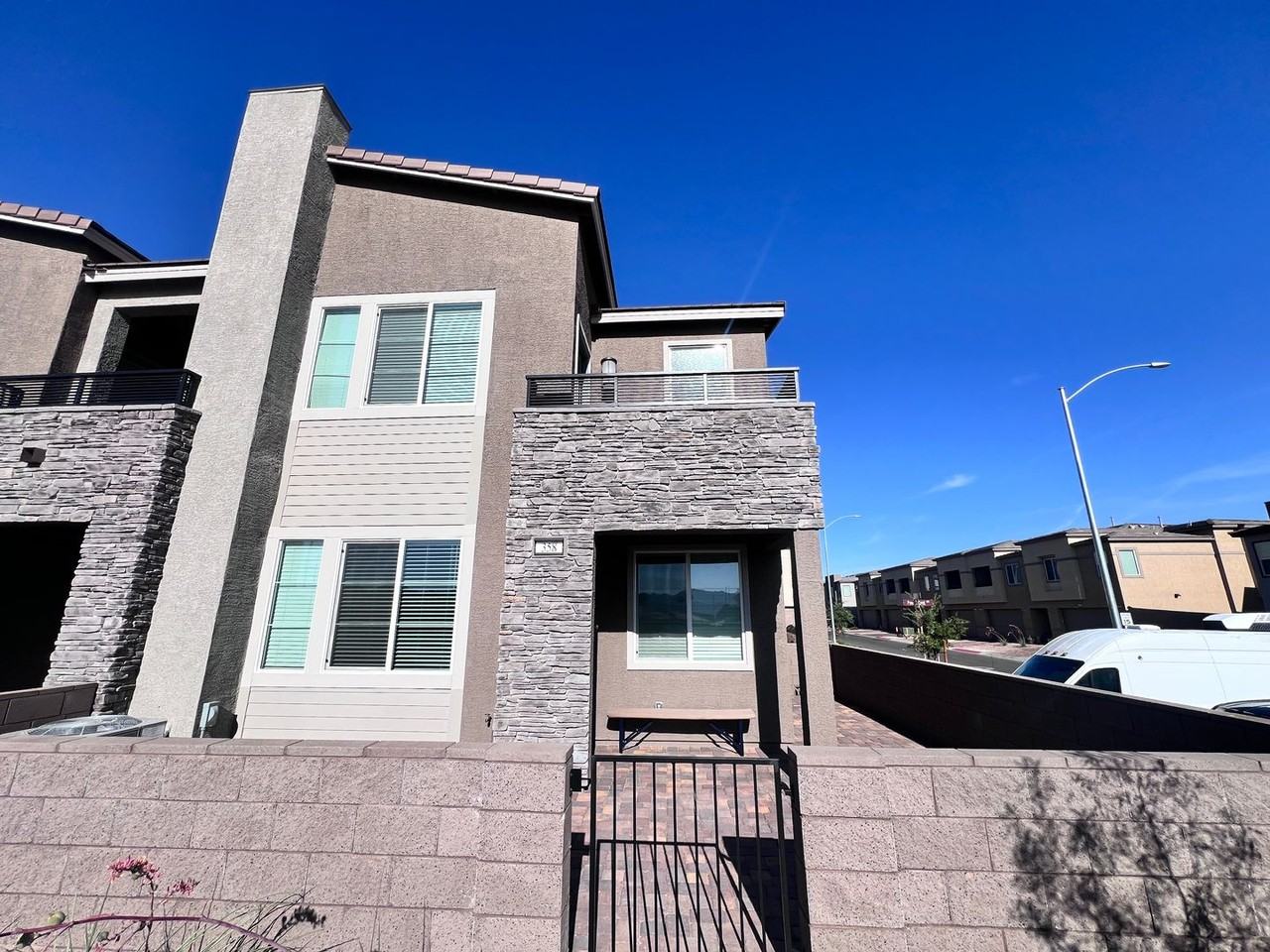 358 Powell Crest Dr - Photo 3 of 3
