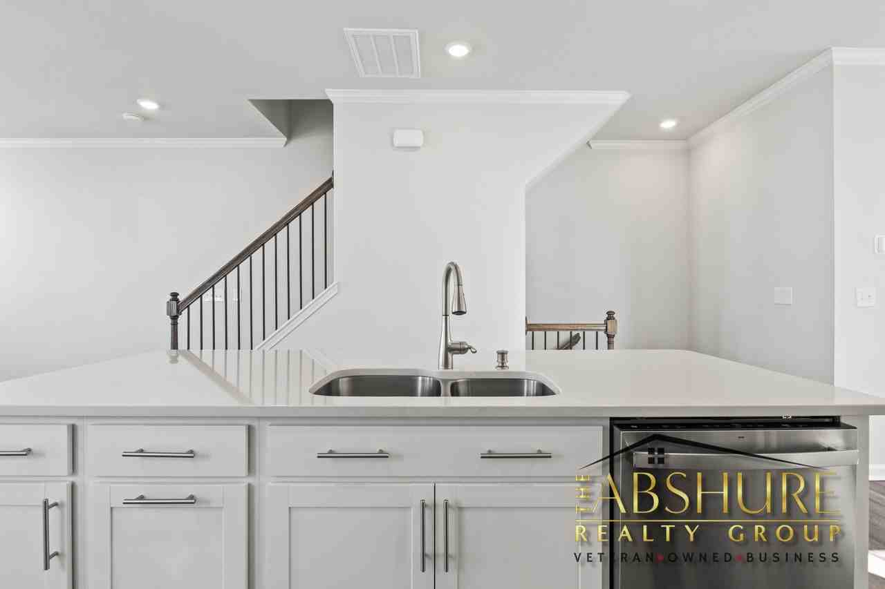 2607 Chert Ln #1 - Photo 7 of 50