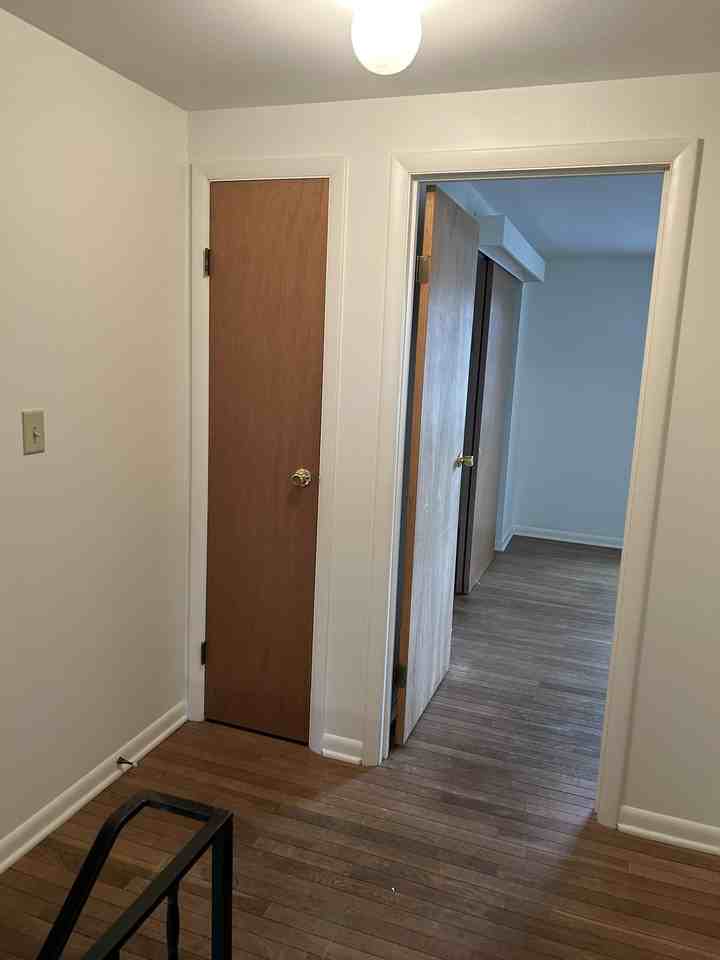 488 Heather St - Photo 7 of 16