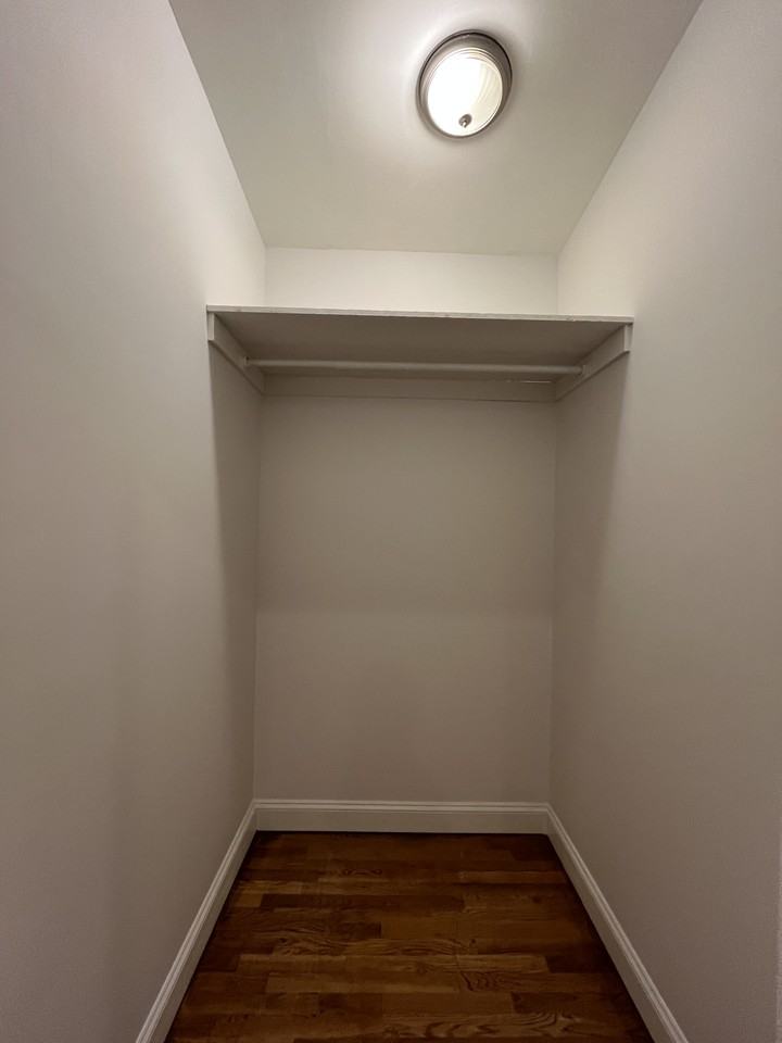 2038 Dorchester Ave #1 - Photo 3 of 23