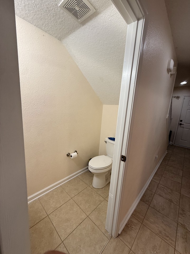5922 Brice Ct - Photo 6 of 29