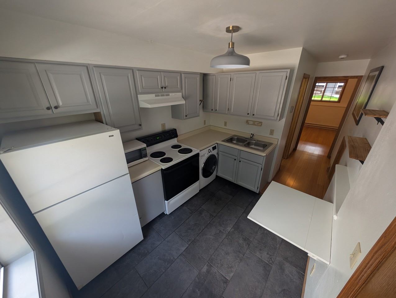 106 Spruce Ct #D1 - Photo 7 of 13