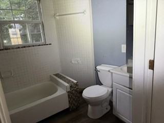 3140 Judson St - Photo 4 of 7