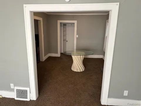 15512 Log Cabin St - Photo 5 of 6