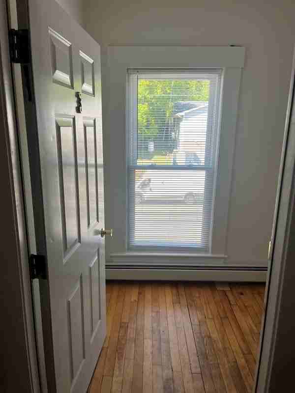 281 Main St