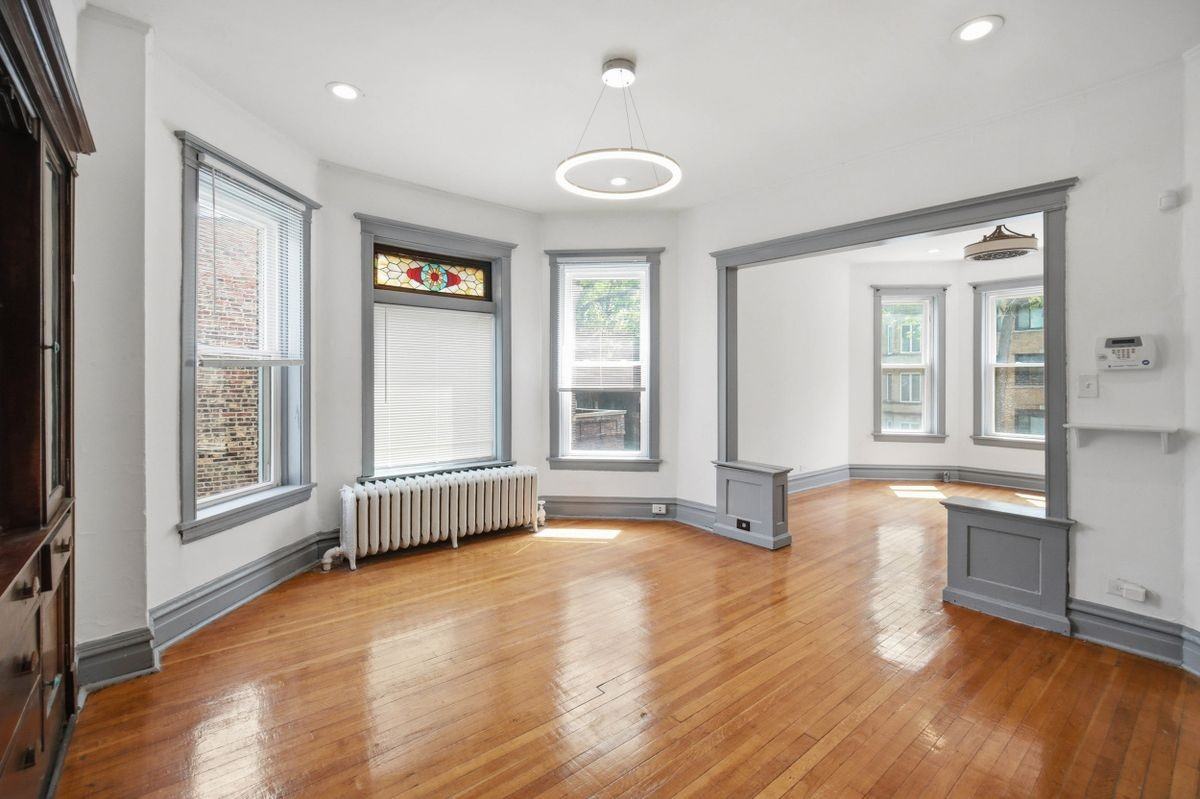 1448 E 69th Pl - Photo 5 of 17
