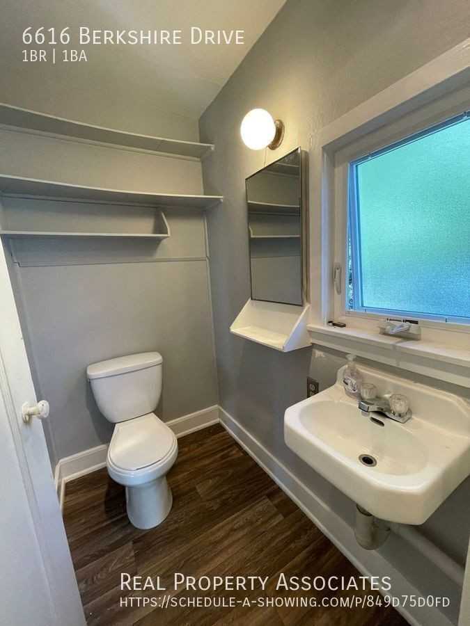 6616 Berkshire Dr - Photo 5 of 14