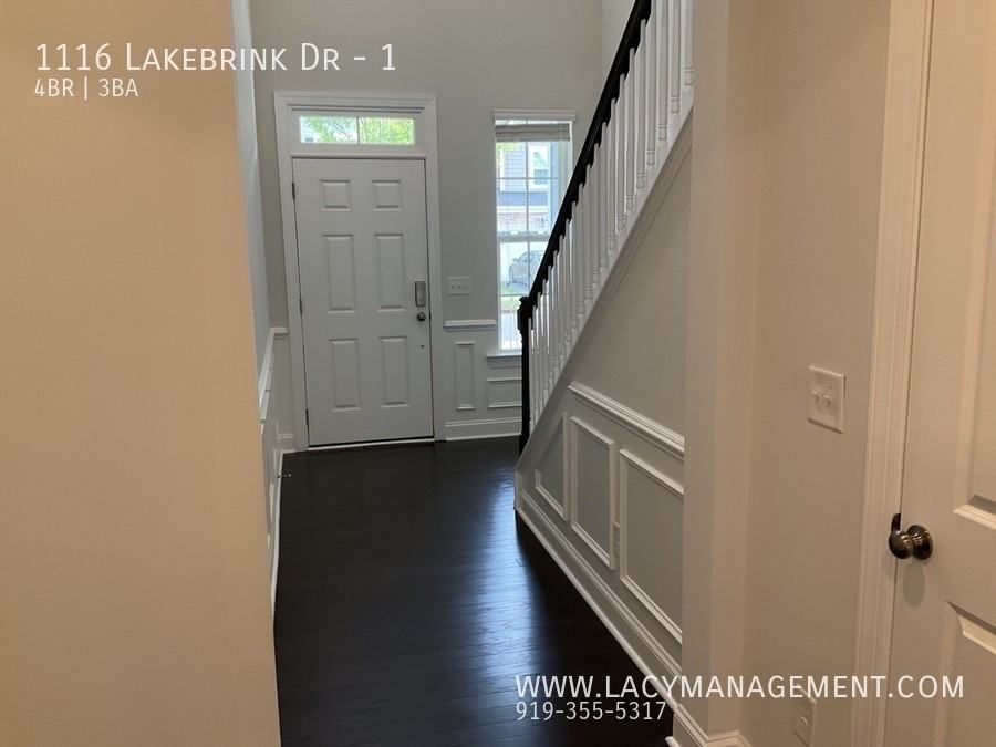 1116 Lakebrink Dr #1 - Photo 2 of 26