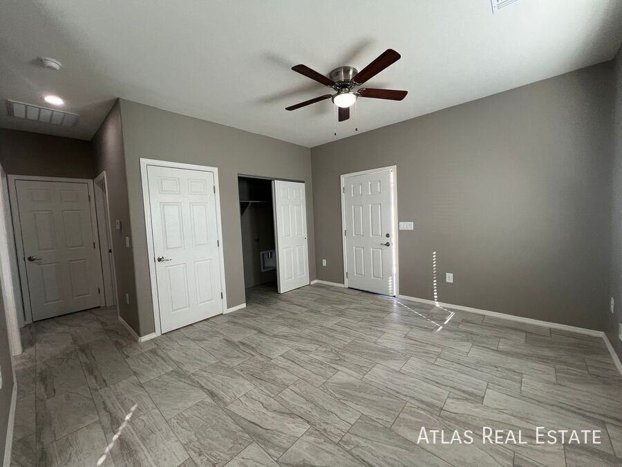 61 W Lester St - Photo 5 of 17