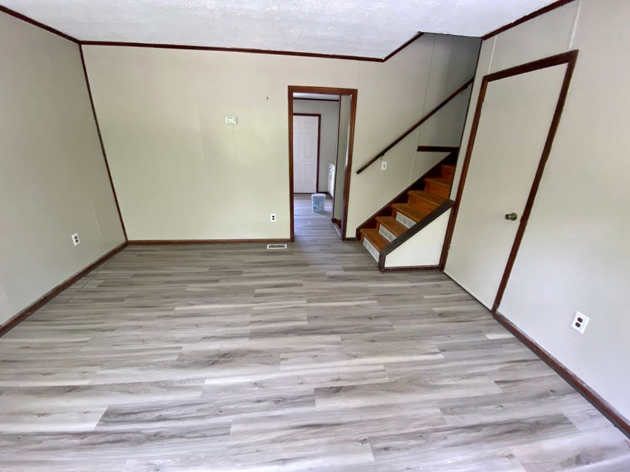 115 Ballenger Rd - Photo 4 of 15