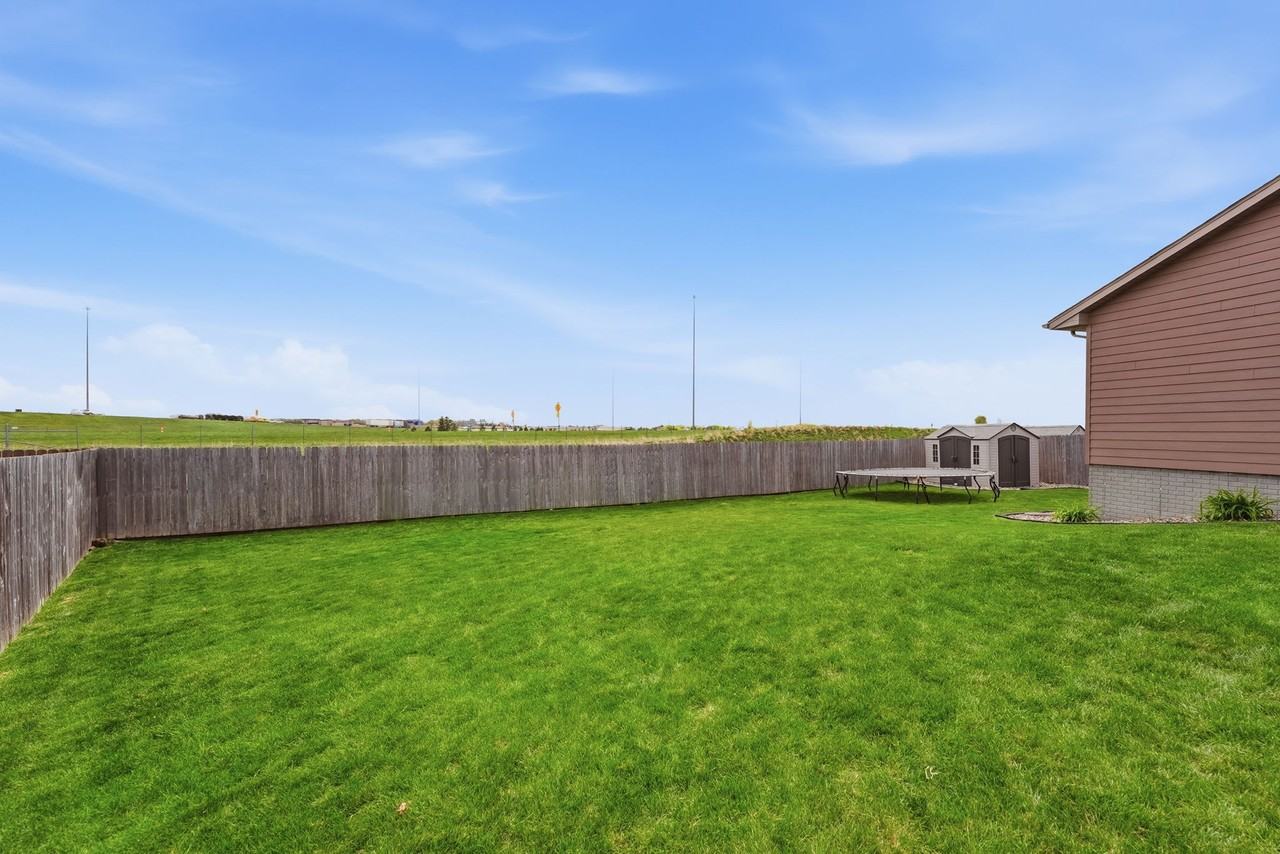 5904 S Mandy Cir #A - Photo 3 of 32