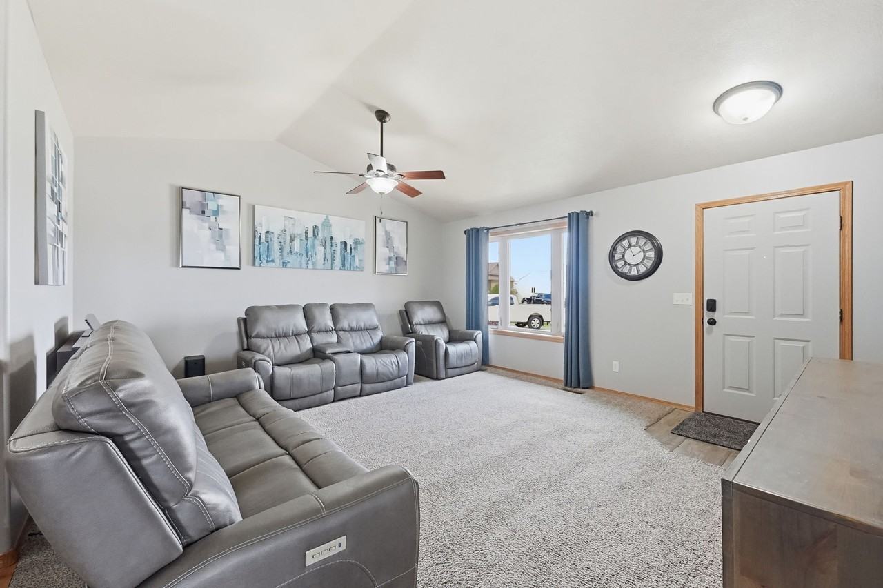 5904 S Mandy Cir #A - Photo 5 of 32