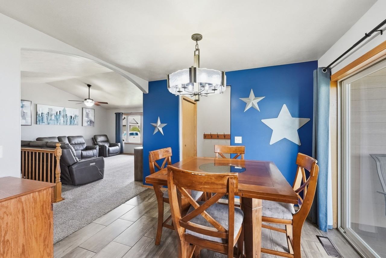 5904 S Mandy Cir #A - Photo 7 of 32
