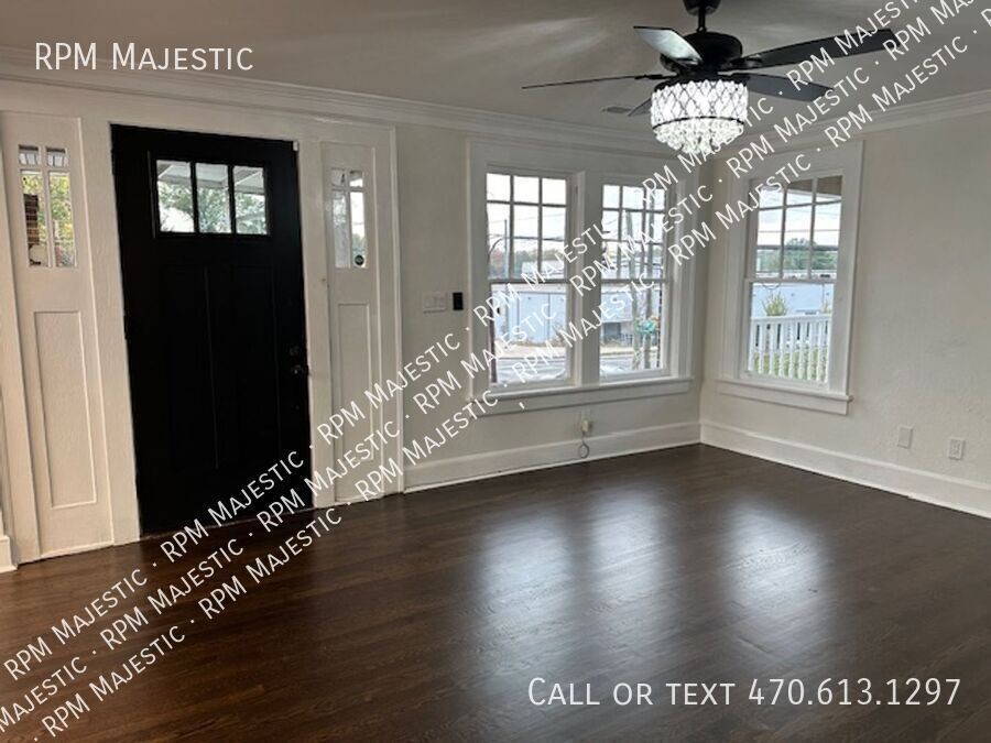 1134 Donnelly Ave Sw - Photo 3 of 21