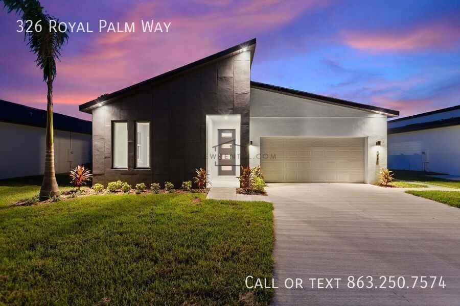 326 Royal Palm Way - Photo 3 of 38