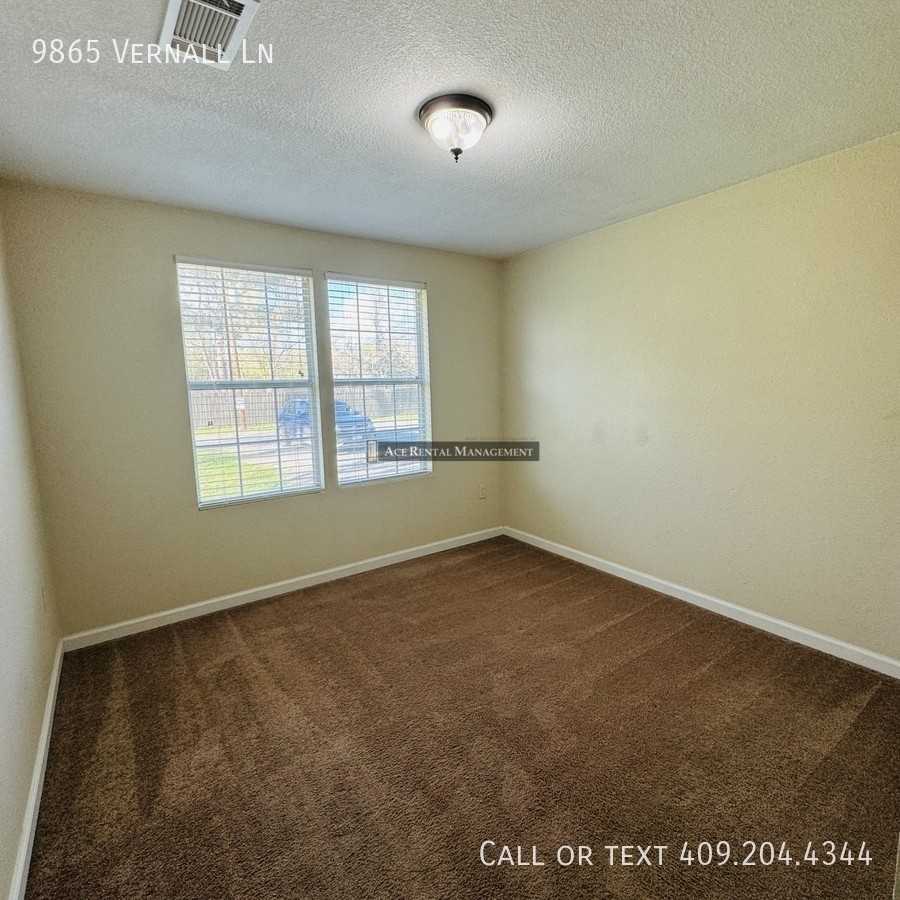 9865 Vernall Ln - Photo 7 of 13