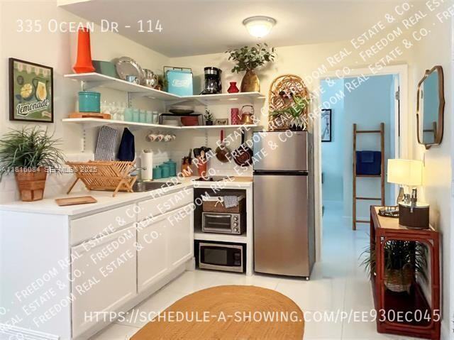 335 Ocean Dr #114 - Photo 2 of 10