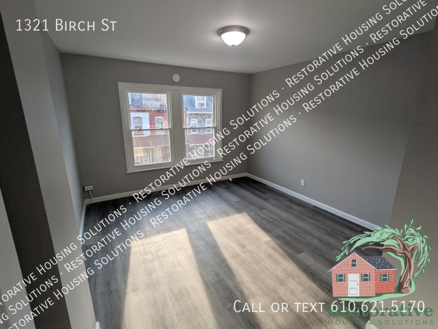 1321 Birch St - Photo 4 of 13