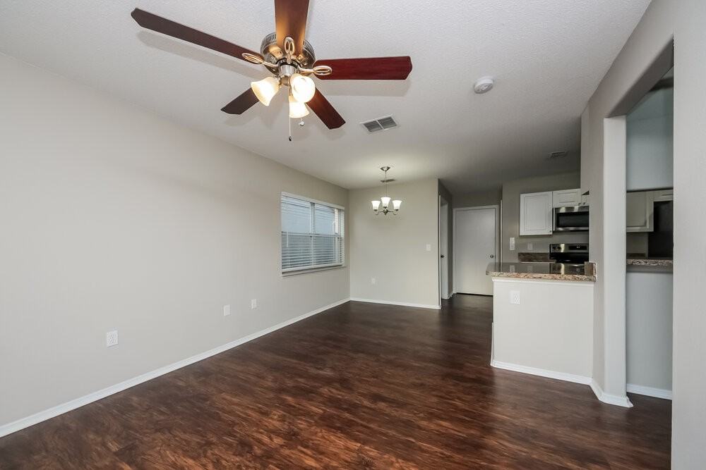 13028 Lily Pond Ct - Photo 4 of 17