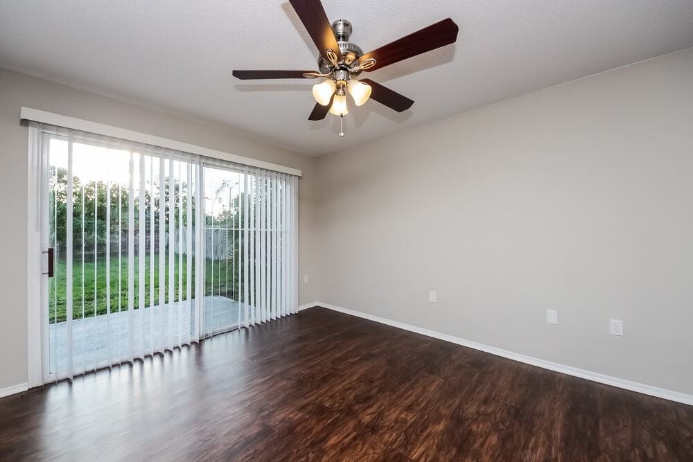 13028 Lily Pond Ct - Photo 7 of 17