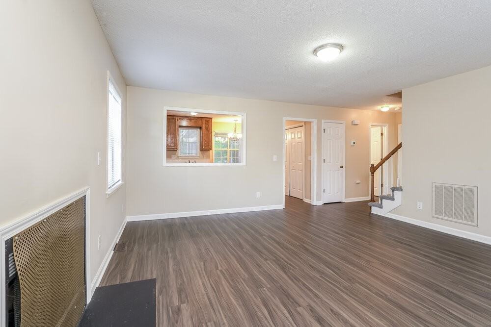 2110 Arden Pl - Photo 6 of 17