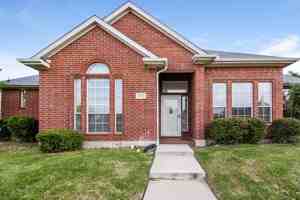 featured image of 2725 Running Duke Dr