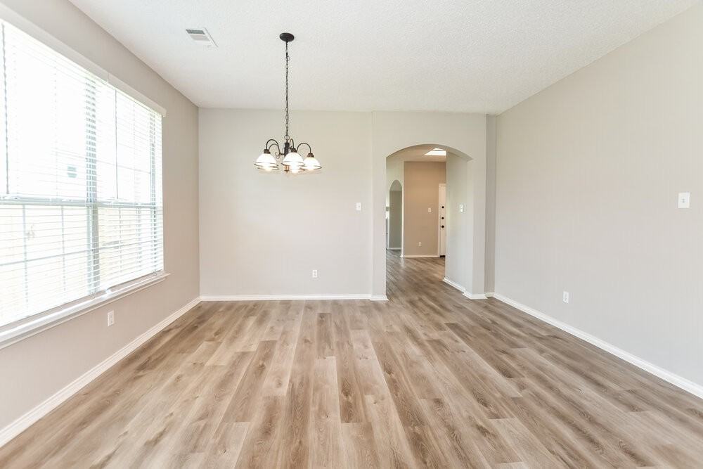 4218 Baccarat Dr - Photo 5 of 16