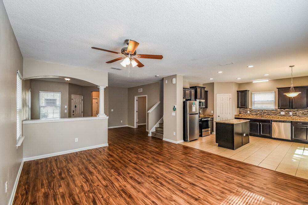 211 Buck Run Way - Photo 7 of 17