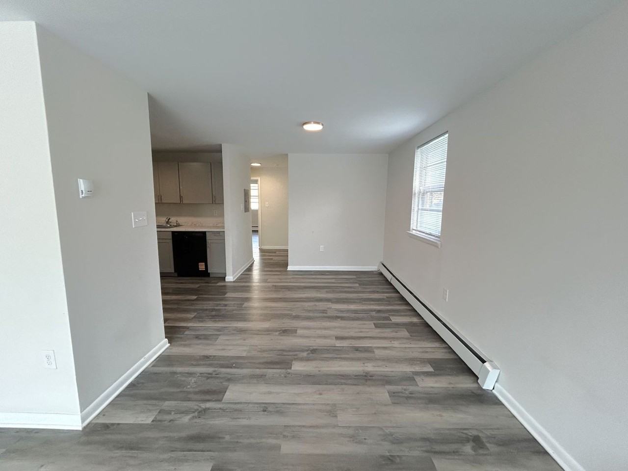 Karen Court Apartments - Photo 6 of 24