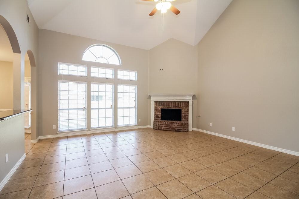 102 Hartley Ln - Photo 2 of 15