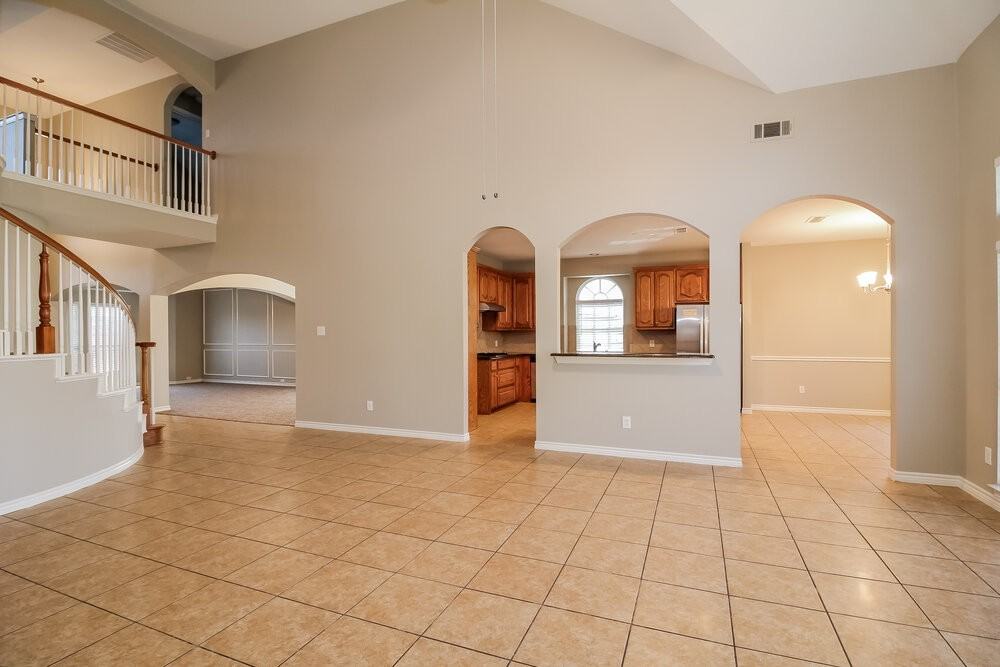 102 Hartley Ln - Photo 3 of 15