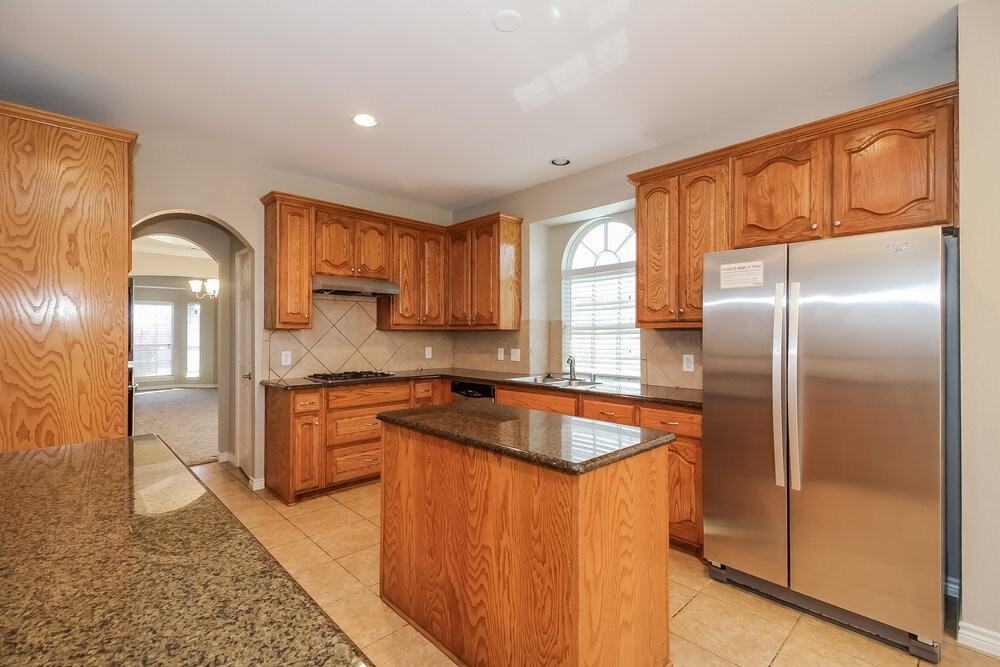 102 Hartley Ln - Photo 4 of 15