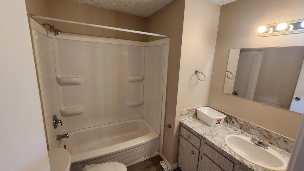 2-7230 Ogden Road Southeast, Calgary, Alberta, Canada, T2C 1B6 - Photo 5 of 12