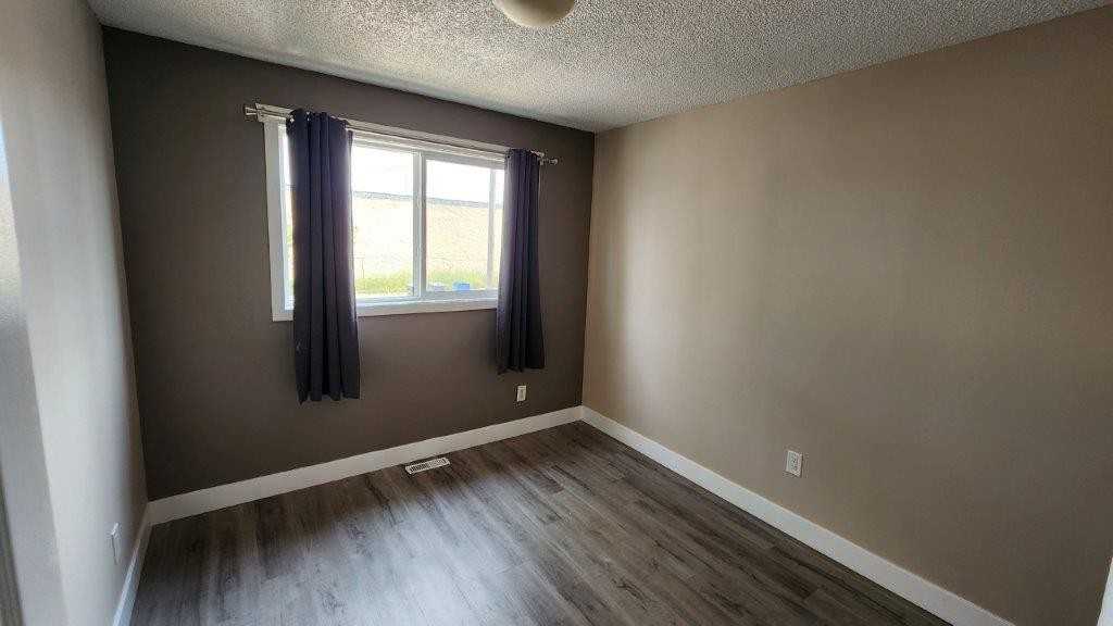 2-7230 Ogden Road Southeast, Calgary, Alberta, Canada, T2C 1B6 - Photo 7 of 12