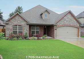 1705 Sw Hayfield Ave - Photo 1 of 1