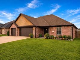 featured image of 3001 N 18th St