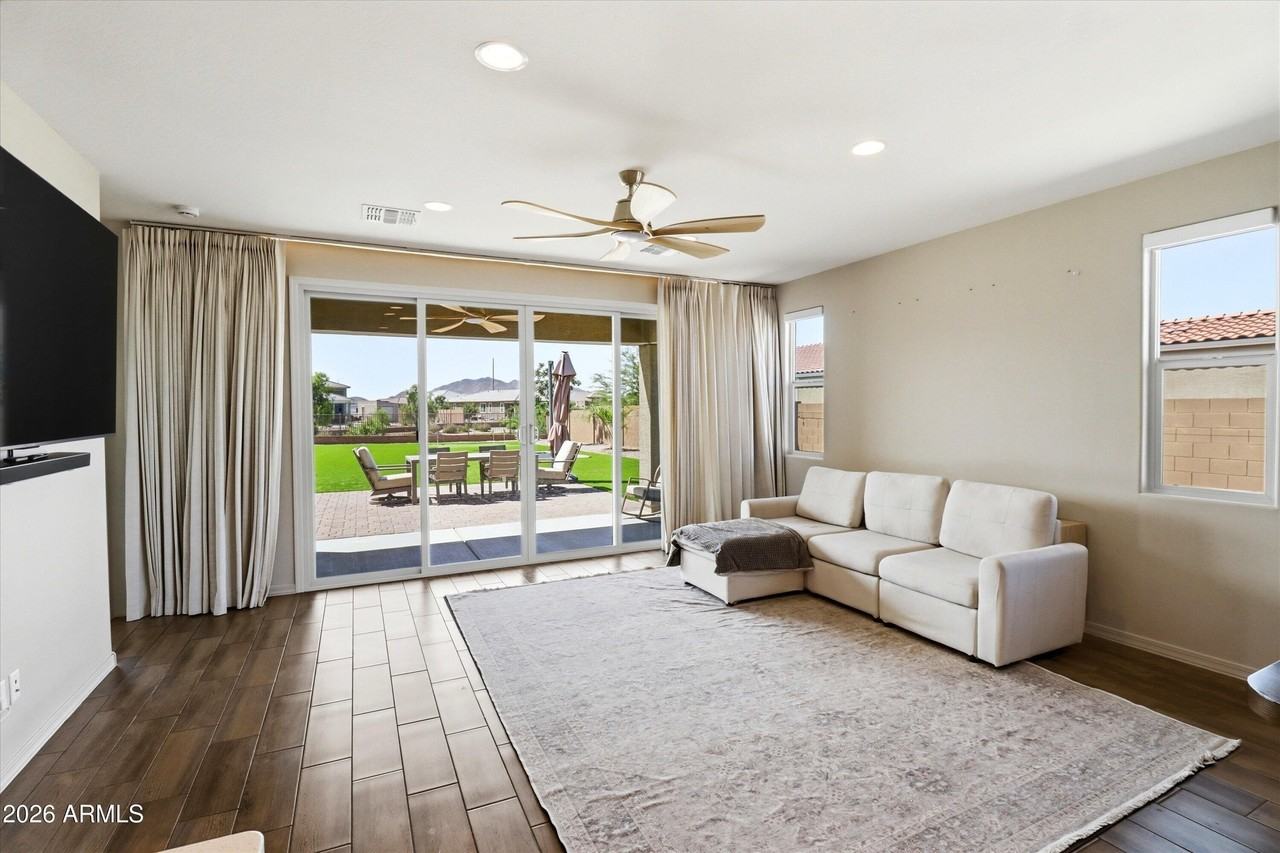1467 E Torino Ct - Photo 7 of 30