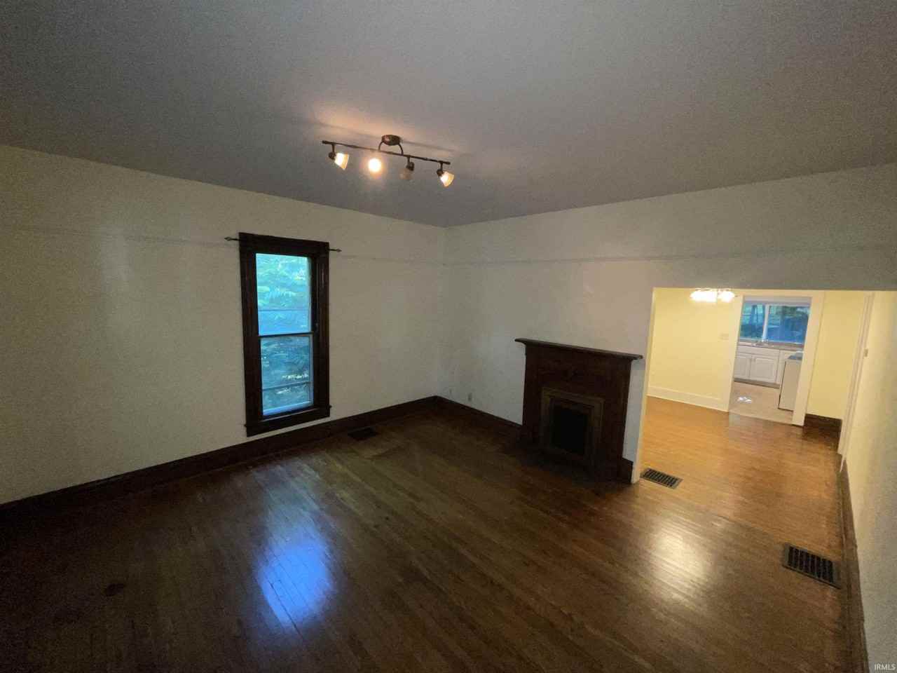 301 E University St #1 - Photo 4 of 20
