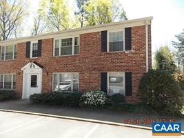 featured image of 2405 Barracks Ct #4