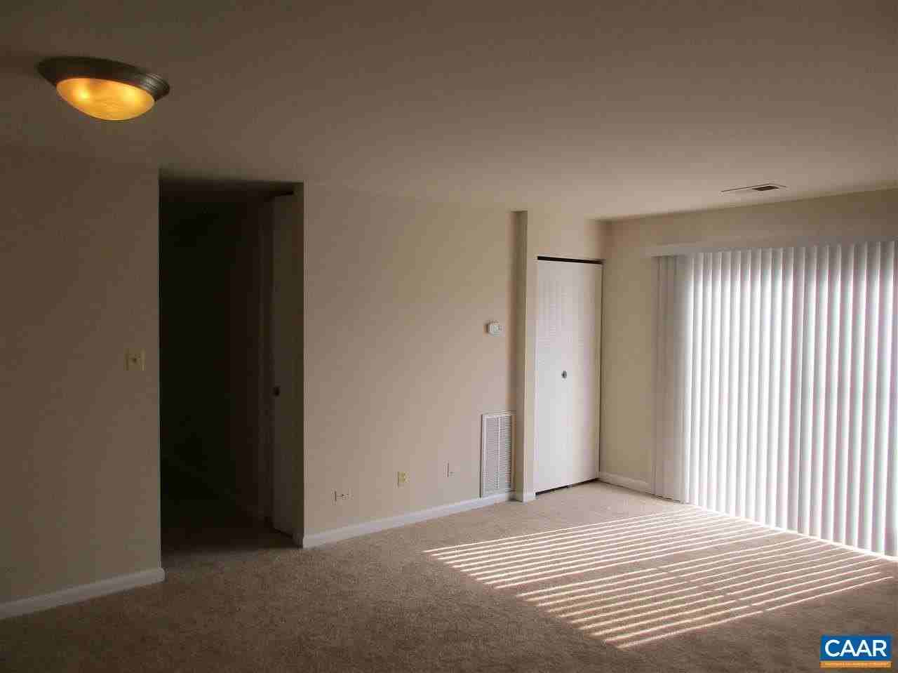 820 Runnel Ct #6 - Photo 2 of 11