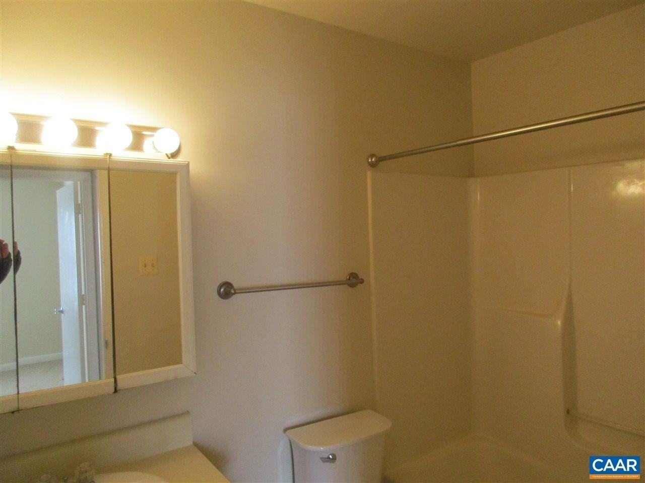 820 Runnel Ct #6 - Photo 7 of 11