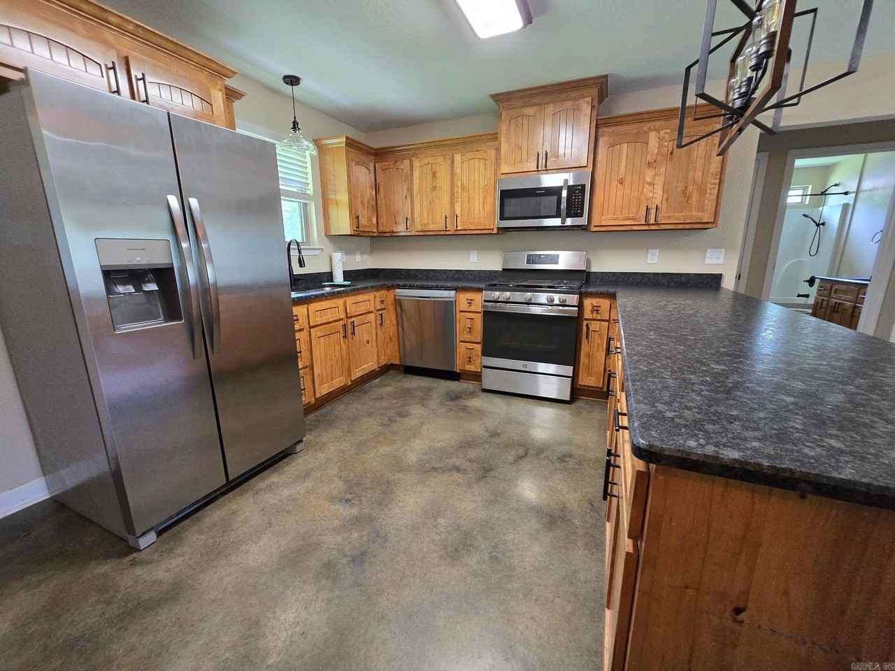 22217 Phillip Dr - Photo 3 of 11