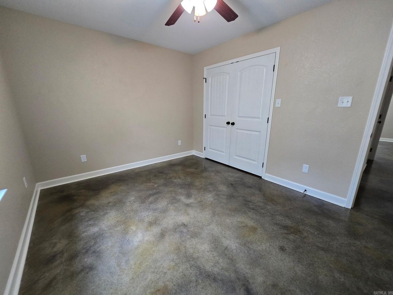 22217 Phillip Dr - Photo 6 of 11