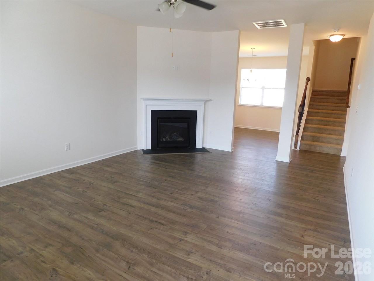 2626 Gingham St - Photo 3 of 23