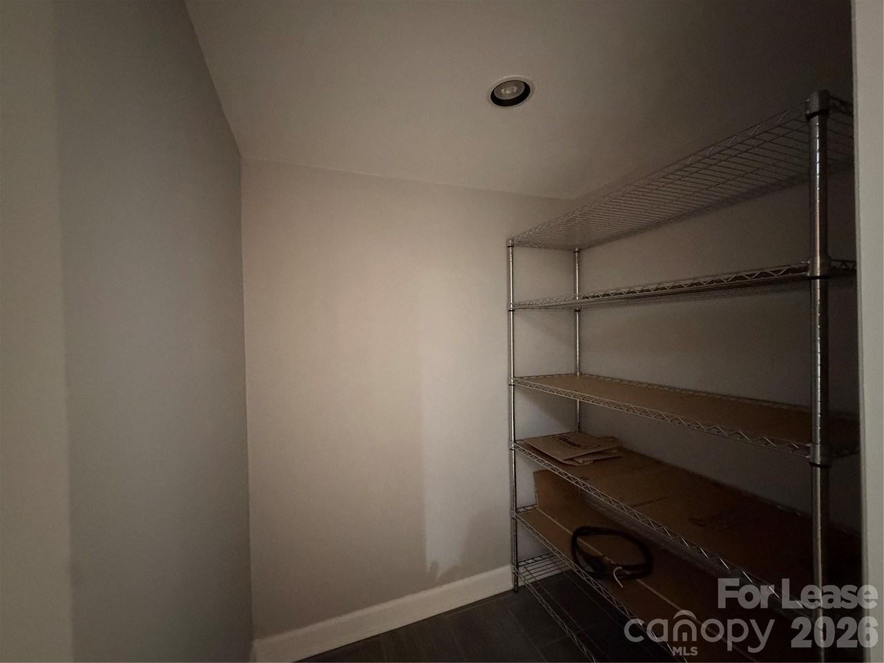 637 Hartness Rd - Photo 6 of 17