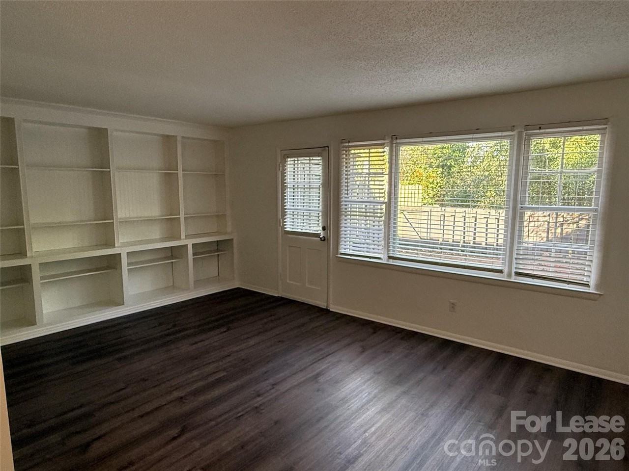 4605 Hedgemore Dr - Photo 2 of 23