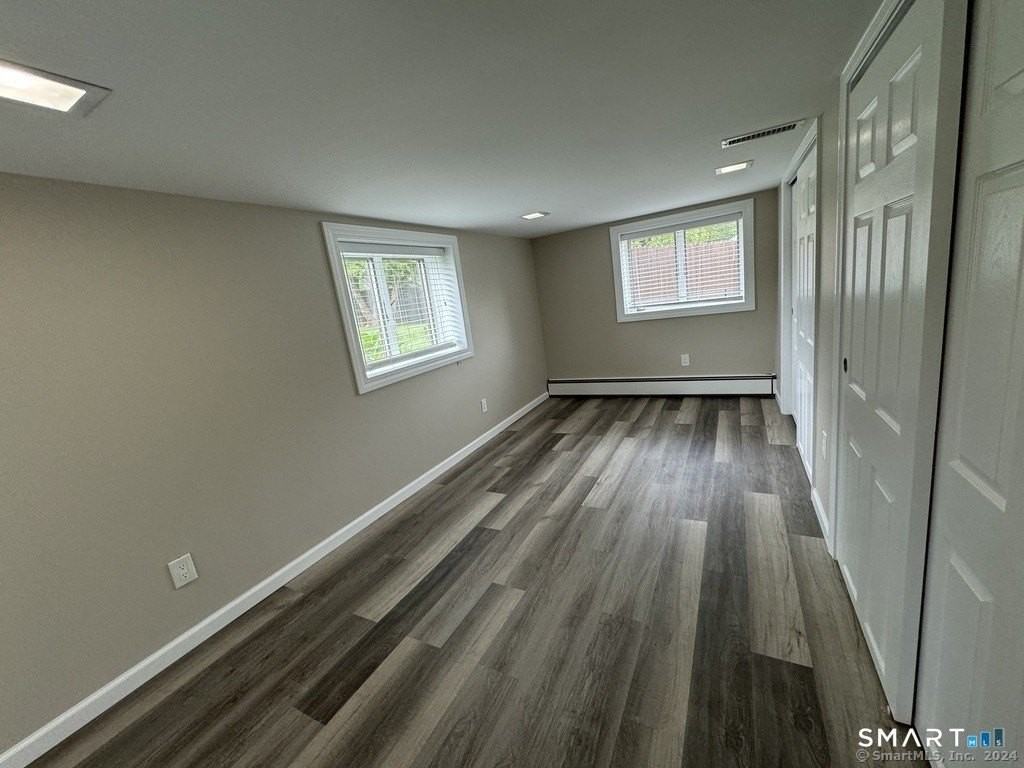 55 White Oak Ln - Photo 5 of 11